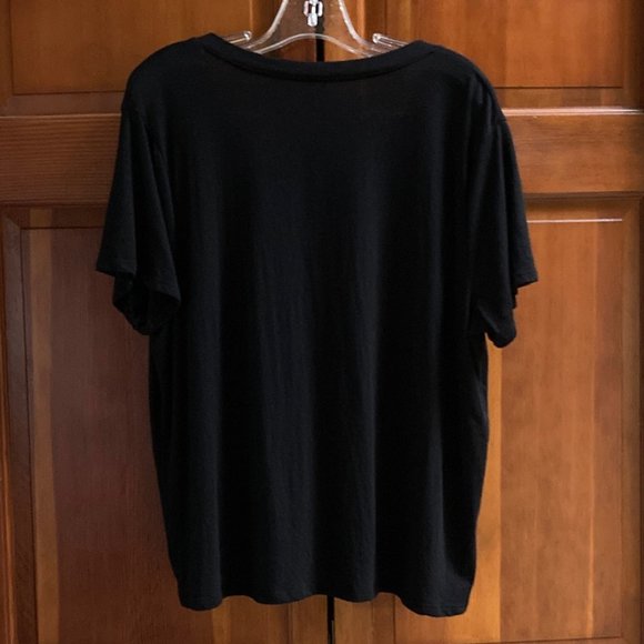 Black V Neck Short Sleeve T Shirt - Size XL - NWOT - deep V - Picture 2 of 4